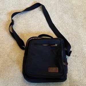 Used Men’s Xincada Shoulder Bag